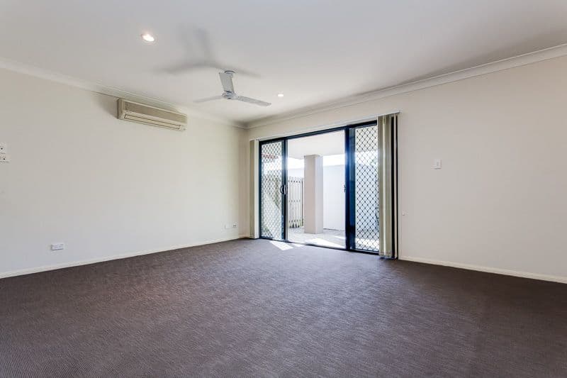 300 Cliveden Avenue, Corinda QLD 4075, Corinda - Thumbnail 5