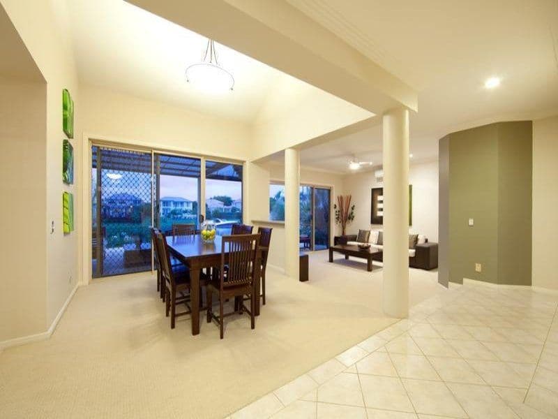 2 Stargazer Place, CLEAR ISLAND WATERS QLD 4226, Clear Island Waters - Thumbnail 6