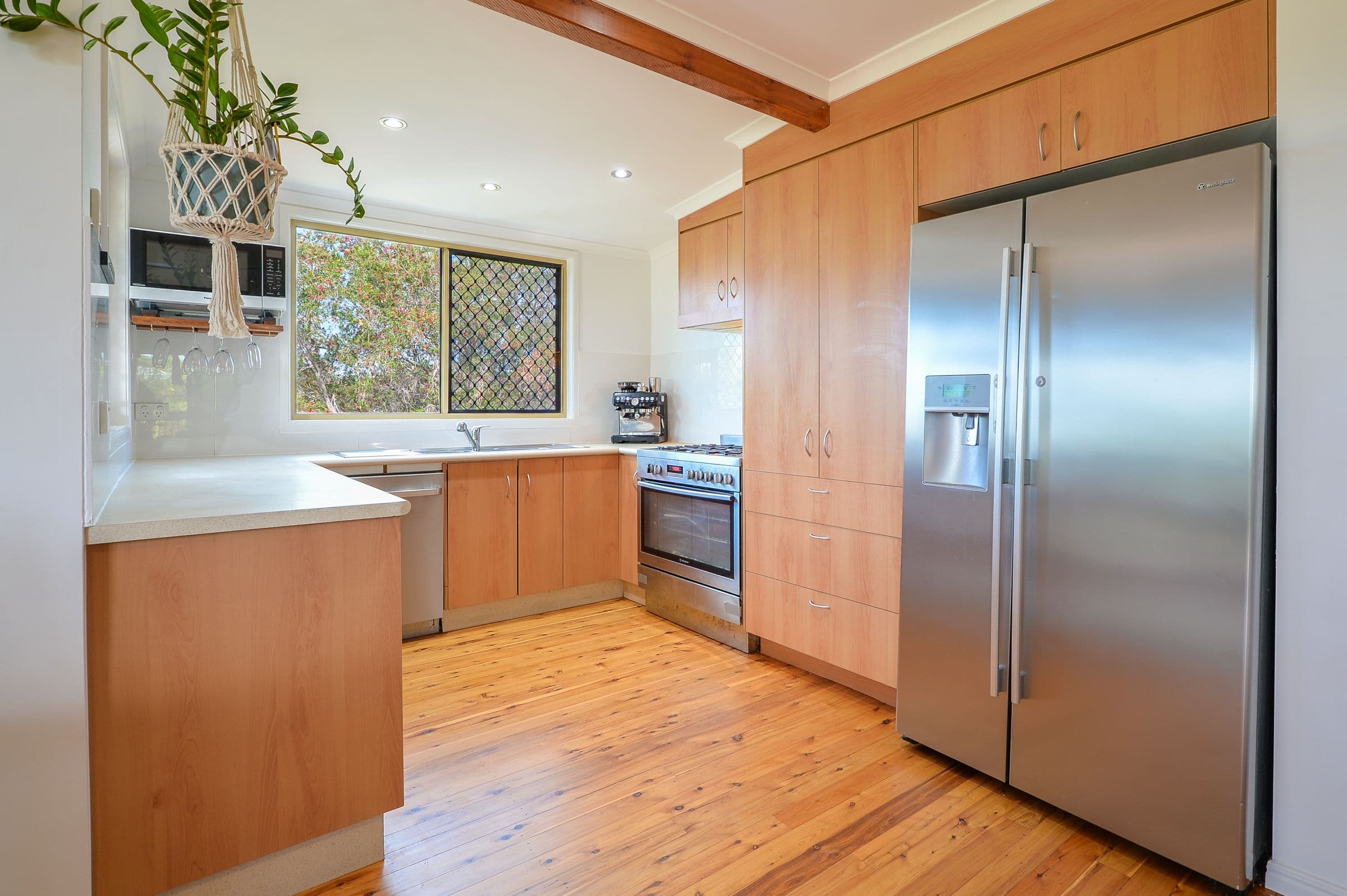15 Leanne Close, New Auckland QLD 4680, New Auckland - Thumbnail 3