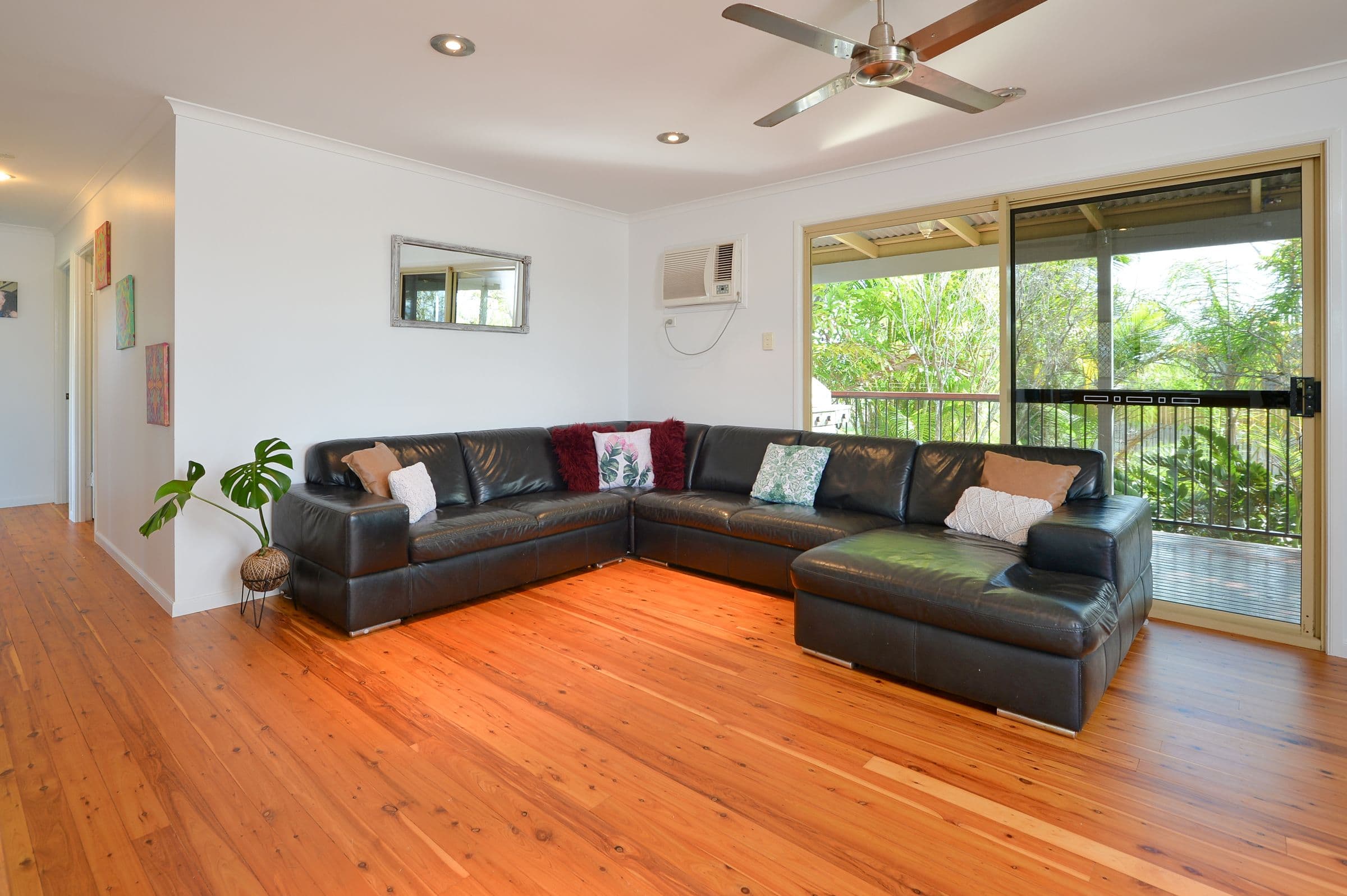 15 Leanne Close, New Auckland QLD 4680, New Auckland - Thumbnail 4