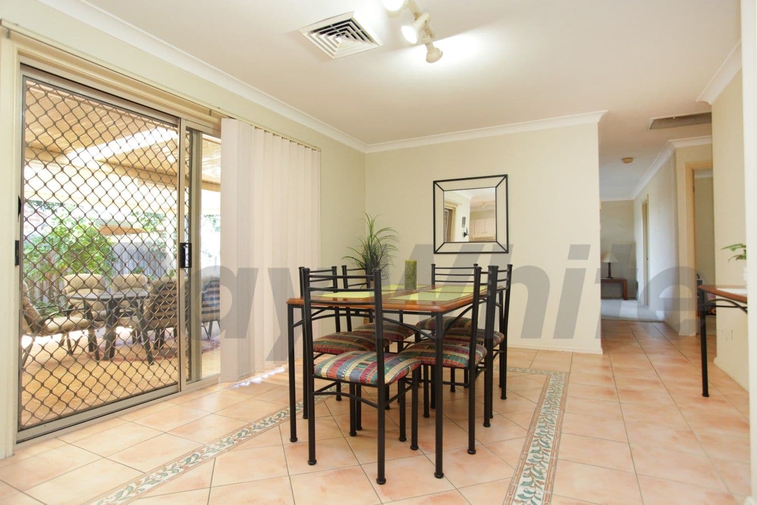 14 The Lakes Drive, GLENMORE PARK NSW 2745, Glenmore Park - Thumbnail 4