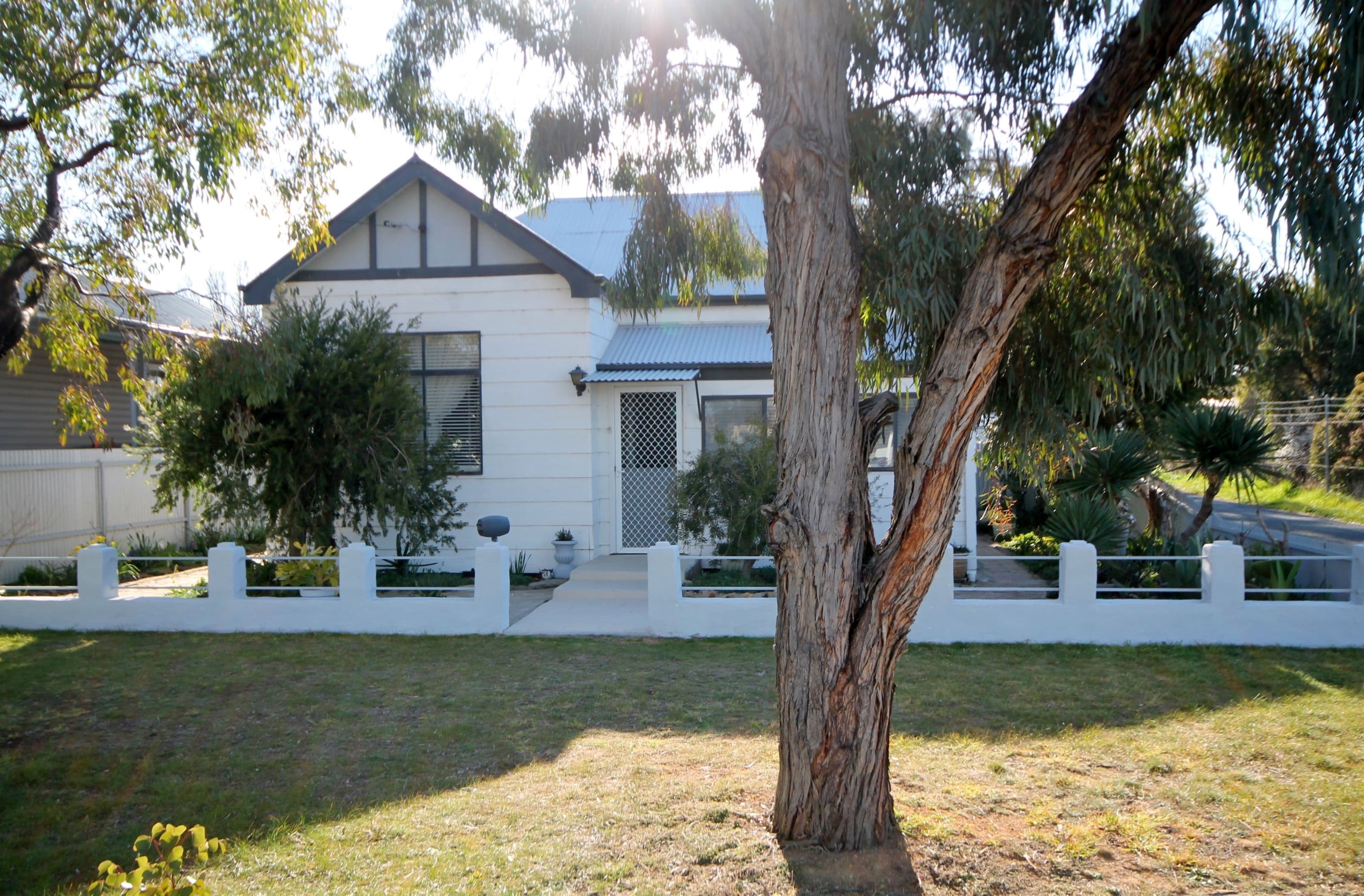 1 Short Street, Harden - Image 1