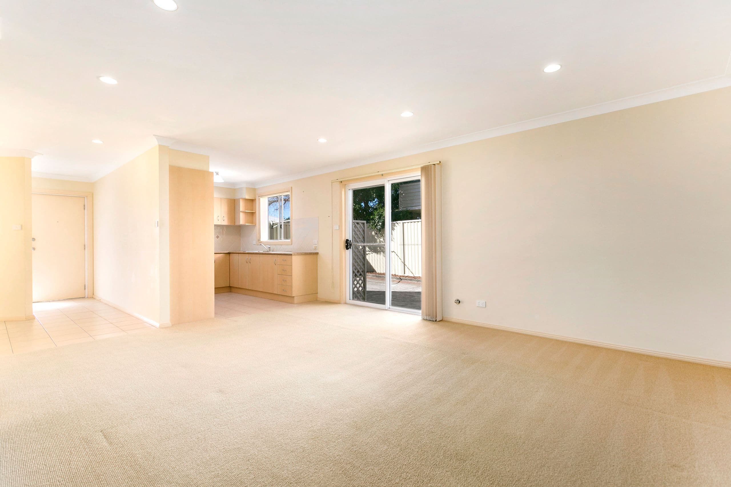 58 Peterborough Avenue, Lake Illawarra - Thumbnail 5
