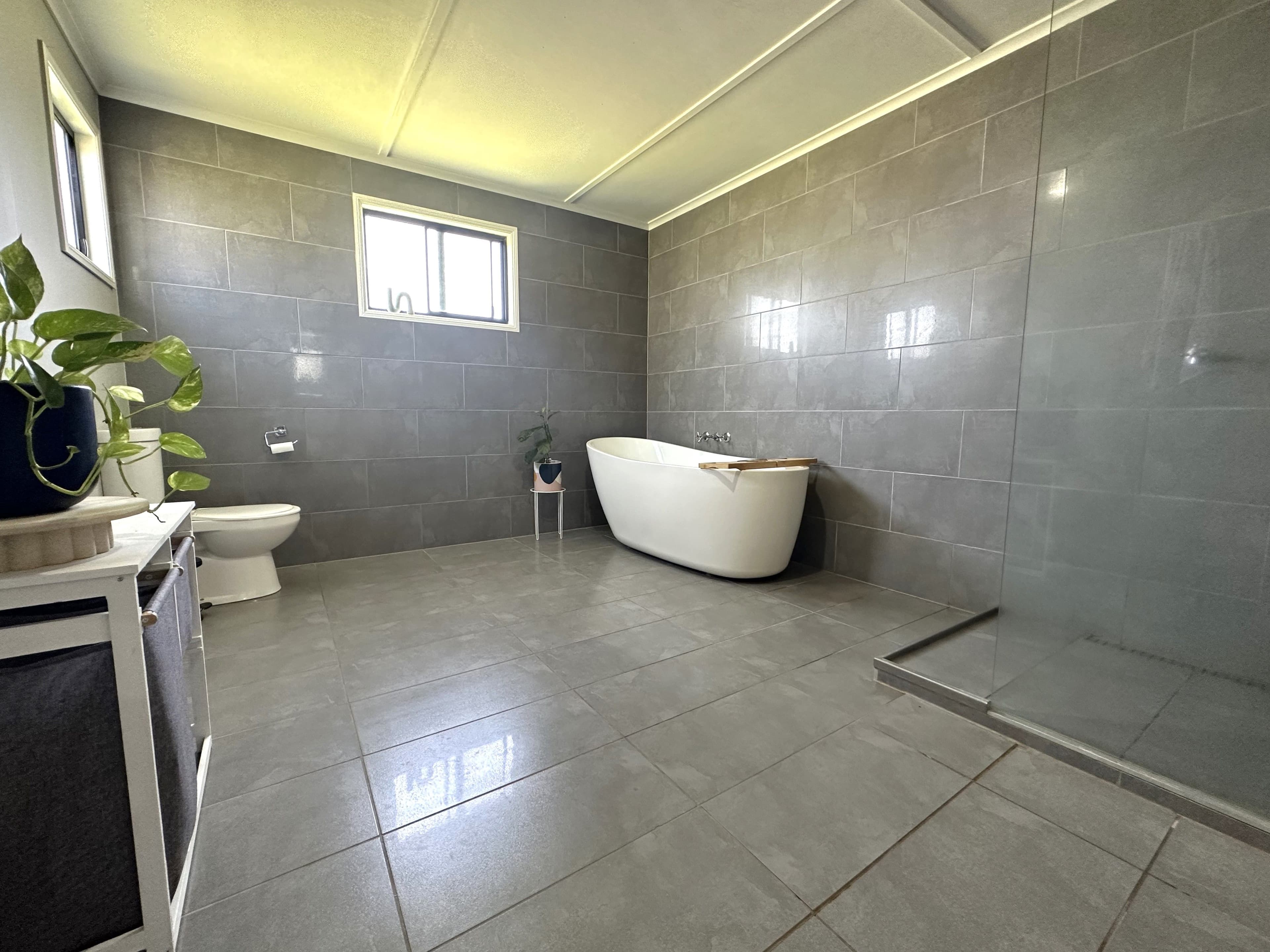 11 Chestnut Street, Barcaldine QLD 4725, Barcaldine - Thumbnail 6