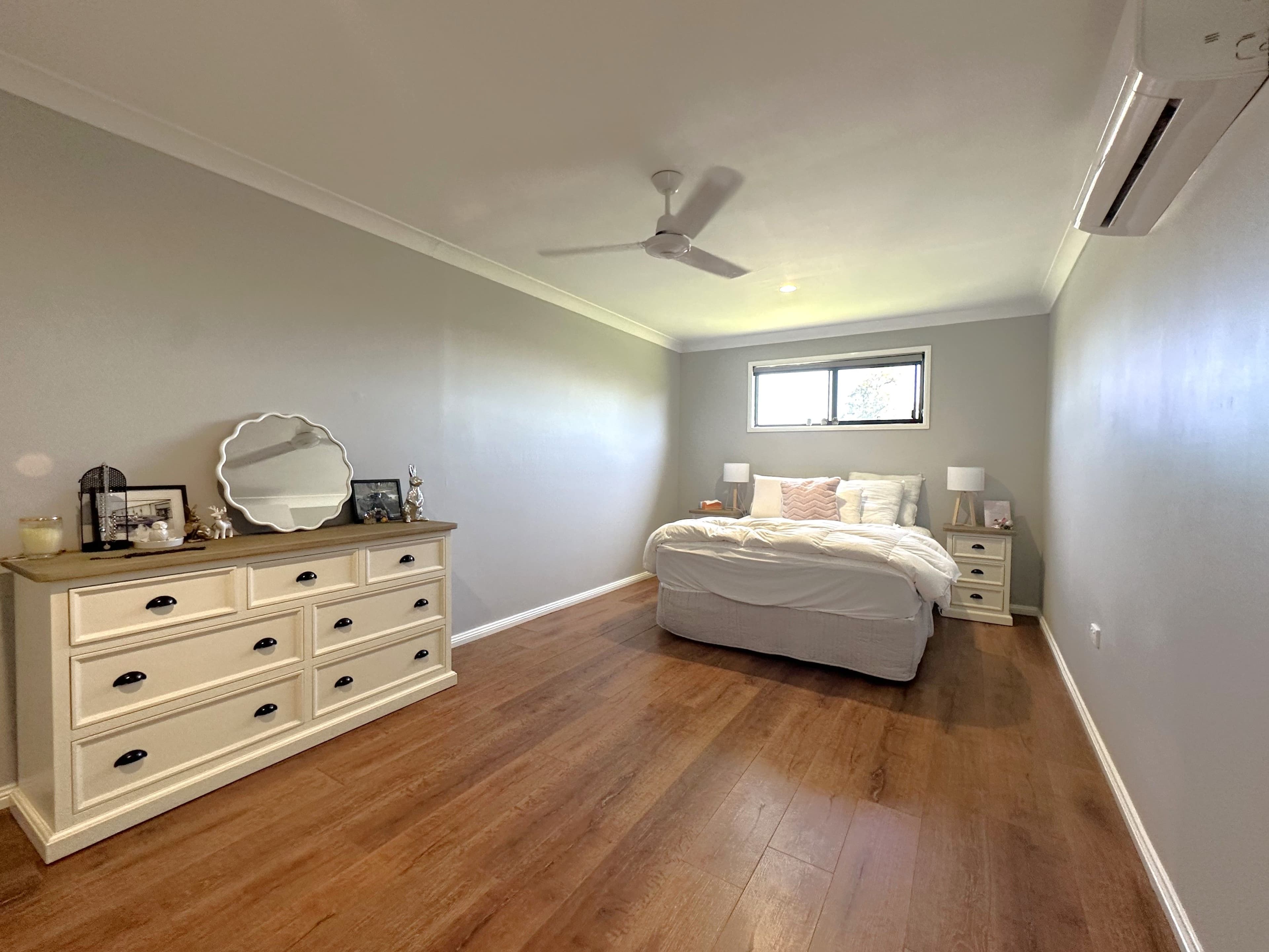 11 Chestnut Street, Barcaldine QLD 4725, Barcaldine - Thumbnail 8