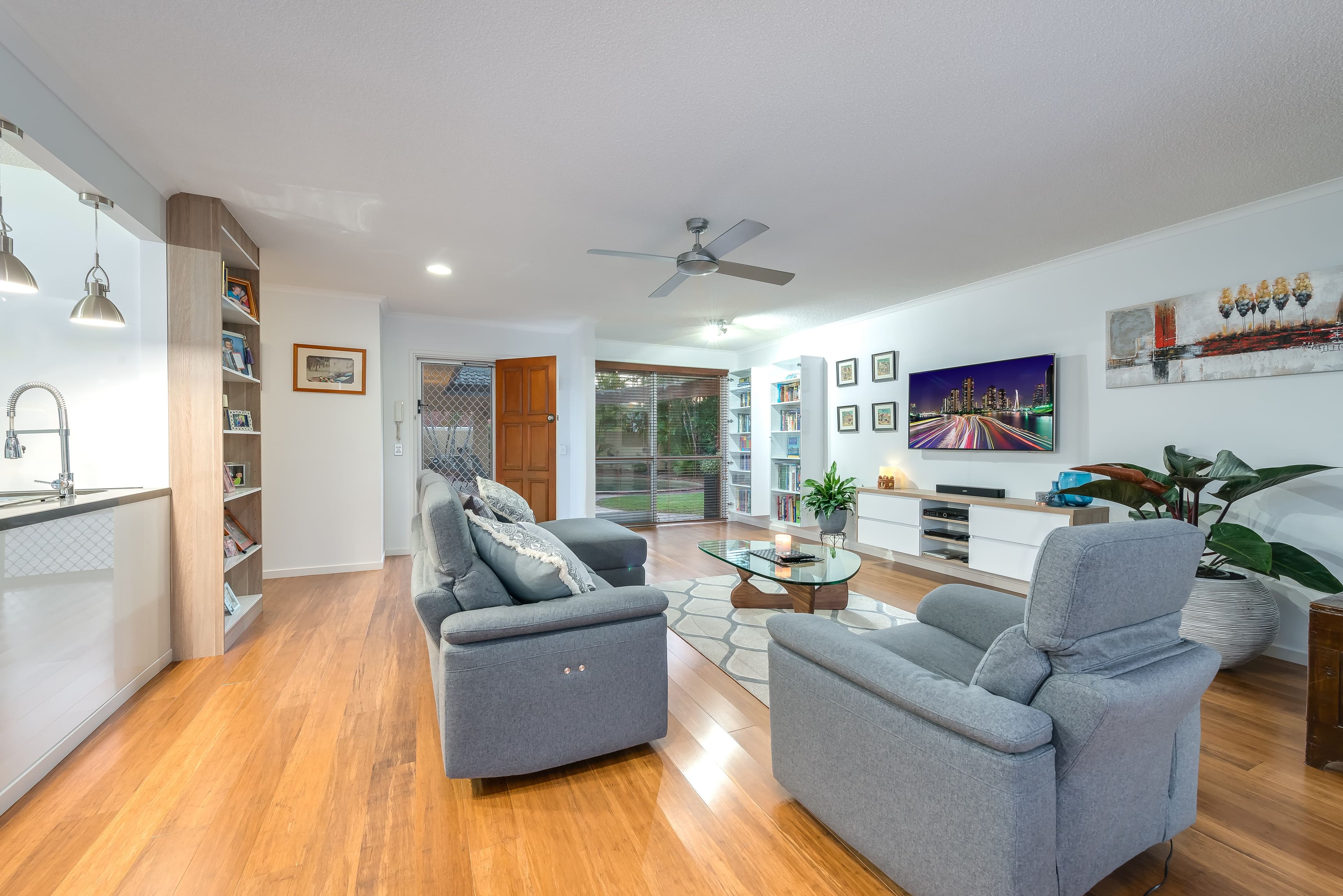49 Gibraltar Drive, Isle Of Capri QLD 4217, Isle Of Capri - Thumbnail 7