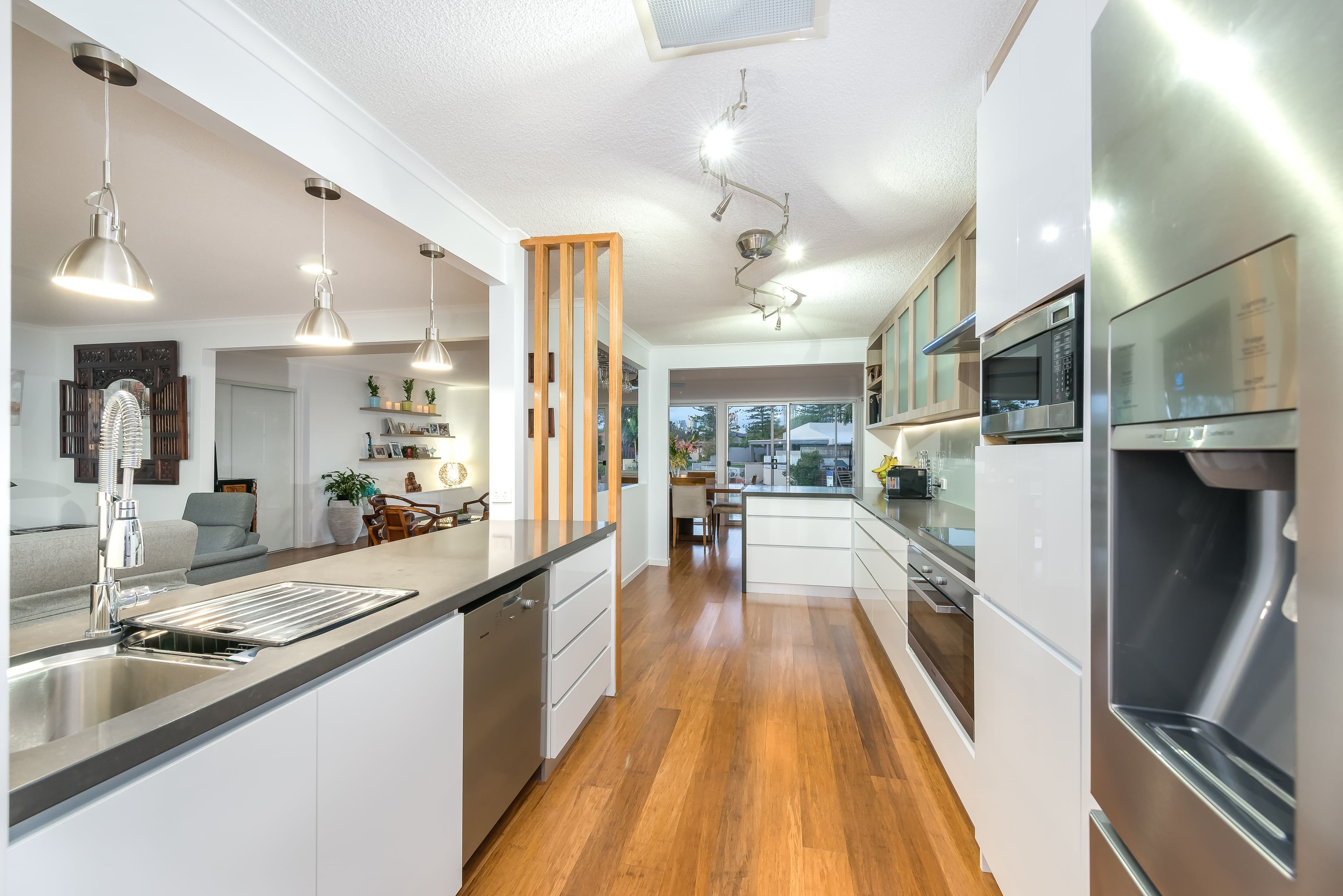 49 Gibraltar Drive, Isle Of Capri QLD 4217, Isle Of Capri - Thumbnail 8