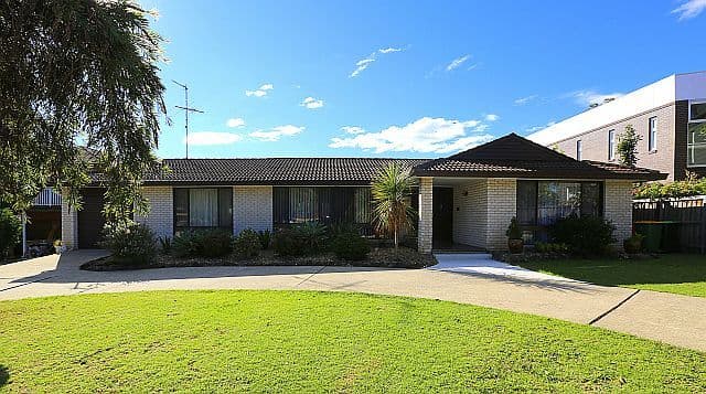 21 Pennington Avenue, GEORGES HALL NSW 2198, Georges Hall - Image 1