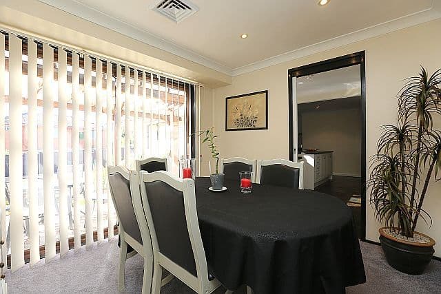 21 Pennington Avenue, GEORGES HALL NSW 2198, Georges Hall - Thumbnail 3