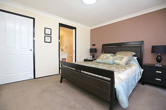 21 Pennington Avenue, GEORGES HALL NSW 2198, Georges Hall - Thumbnail 7