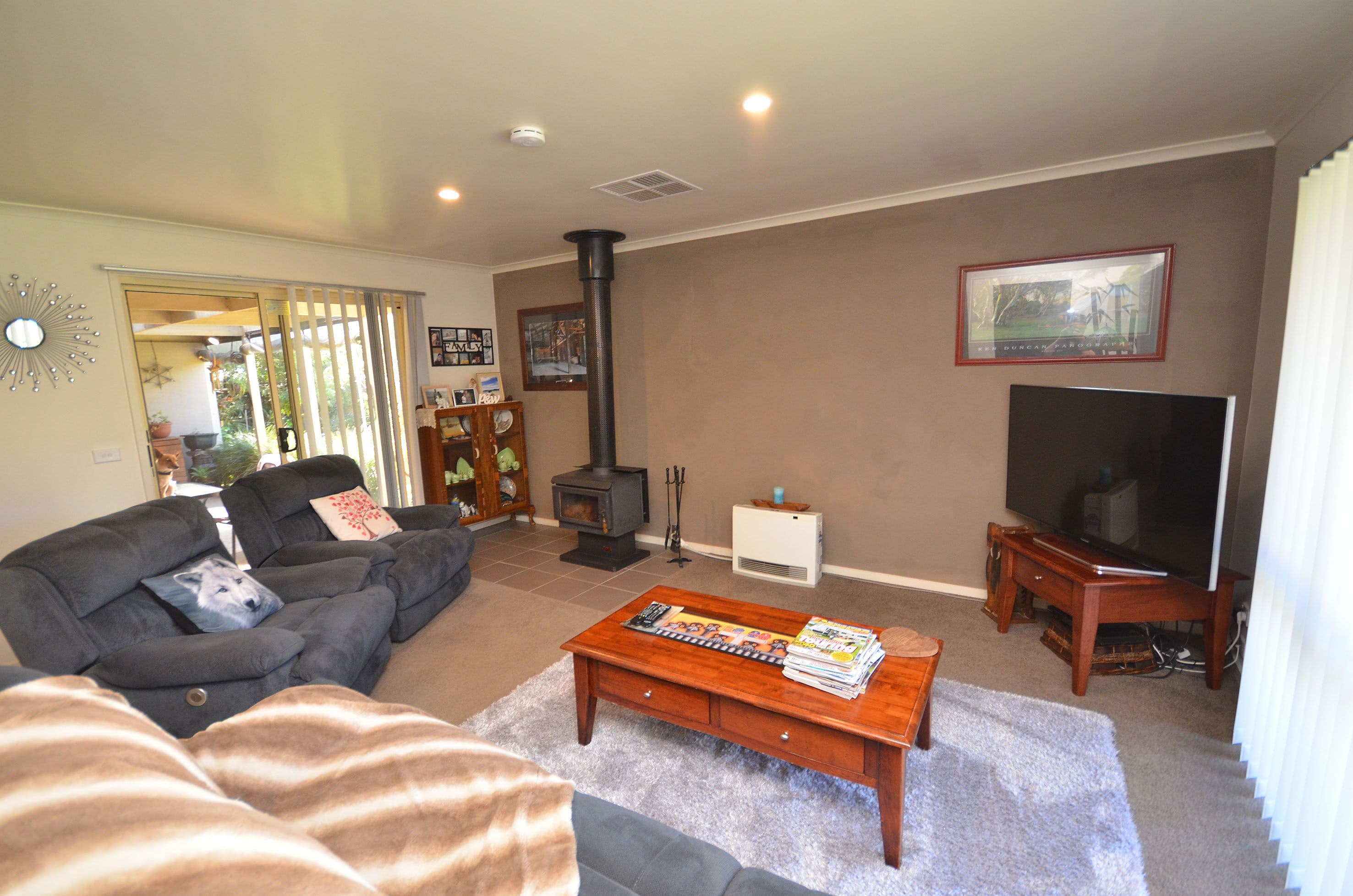 15 Murphy Way, Echuca VIC 3564, Echuca - Thumbnail 3