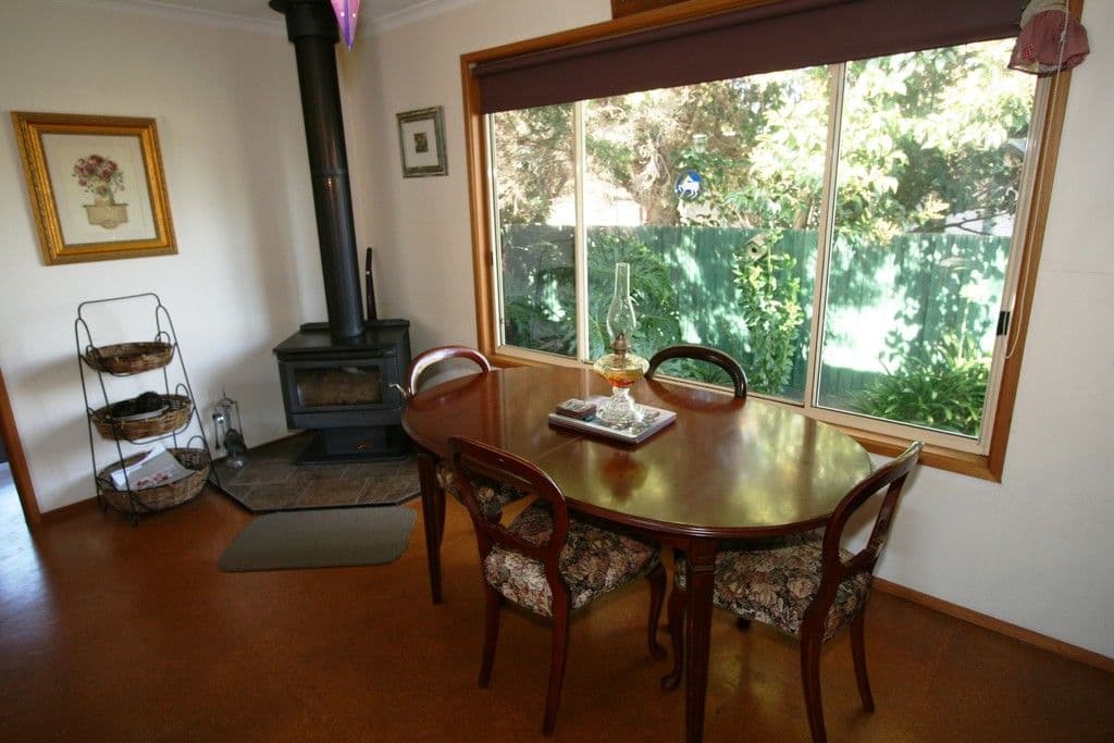 24 Lansell Road, Cowes VIC 3922, Cowes - Thumbnail 2