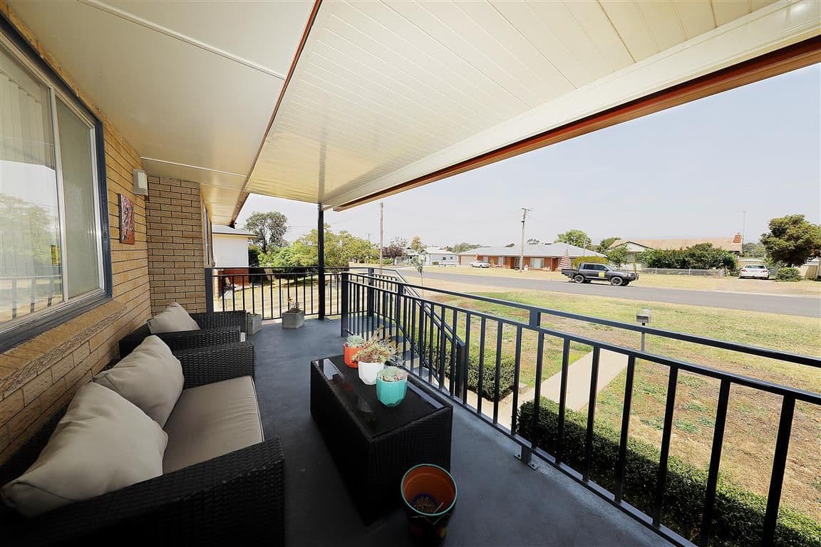 27 Sydney Street, Tumut - Thumbnail 2