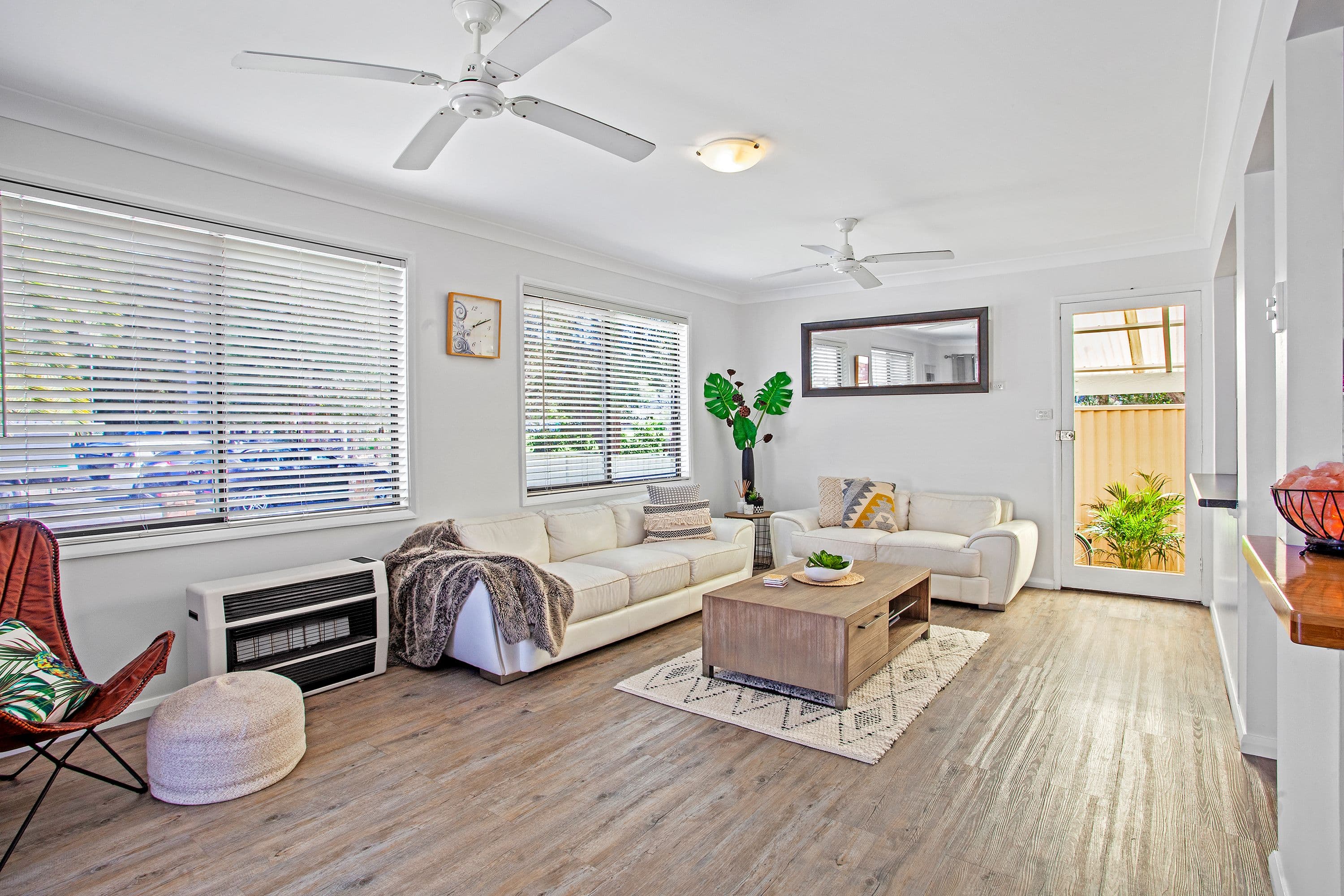 21 Erin Avenue, Berkeley Vale NSW 2261, Berkeley Vale - Thumbnail 4