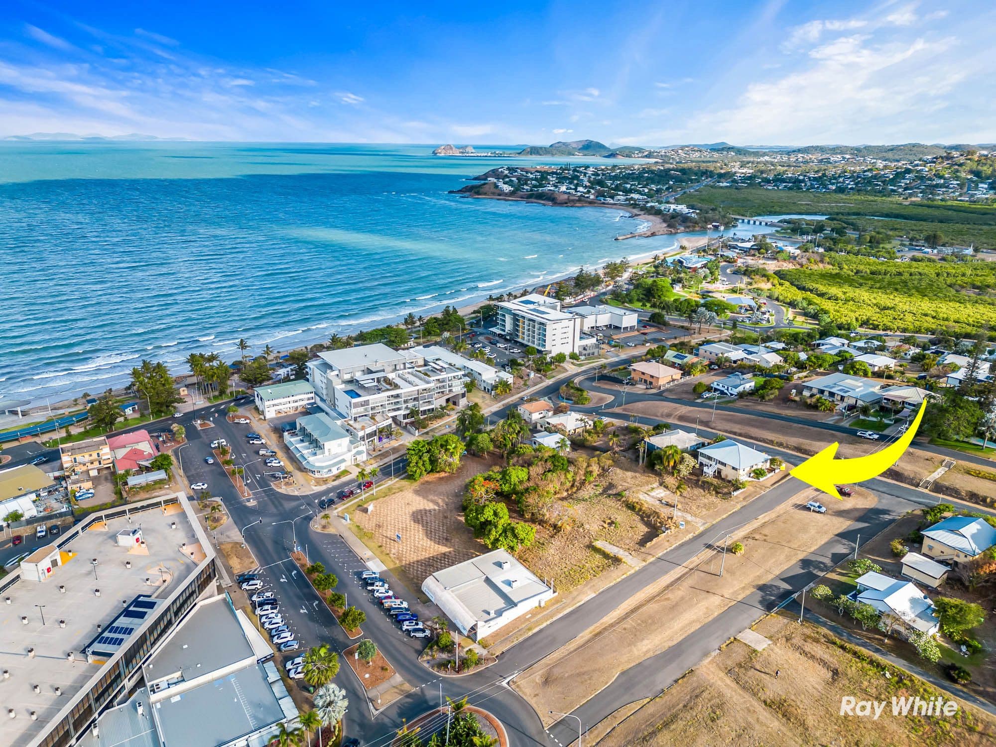 17 John Street, Yeppoon QLD 4703, Yeppoon - Thumbnail 2