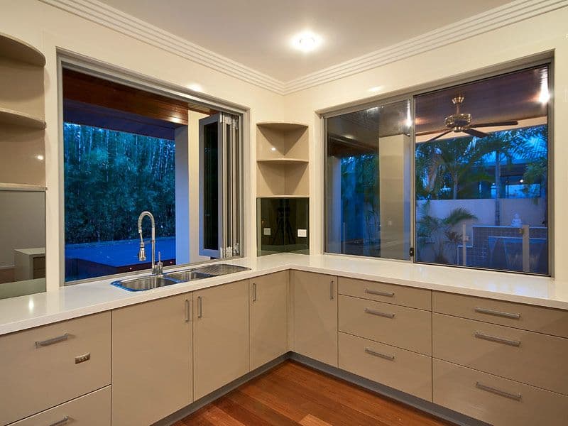 1017 Lakeview Terrace, BENOWA QLD 4217, Benowa - Thumbnail 7
