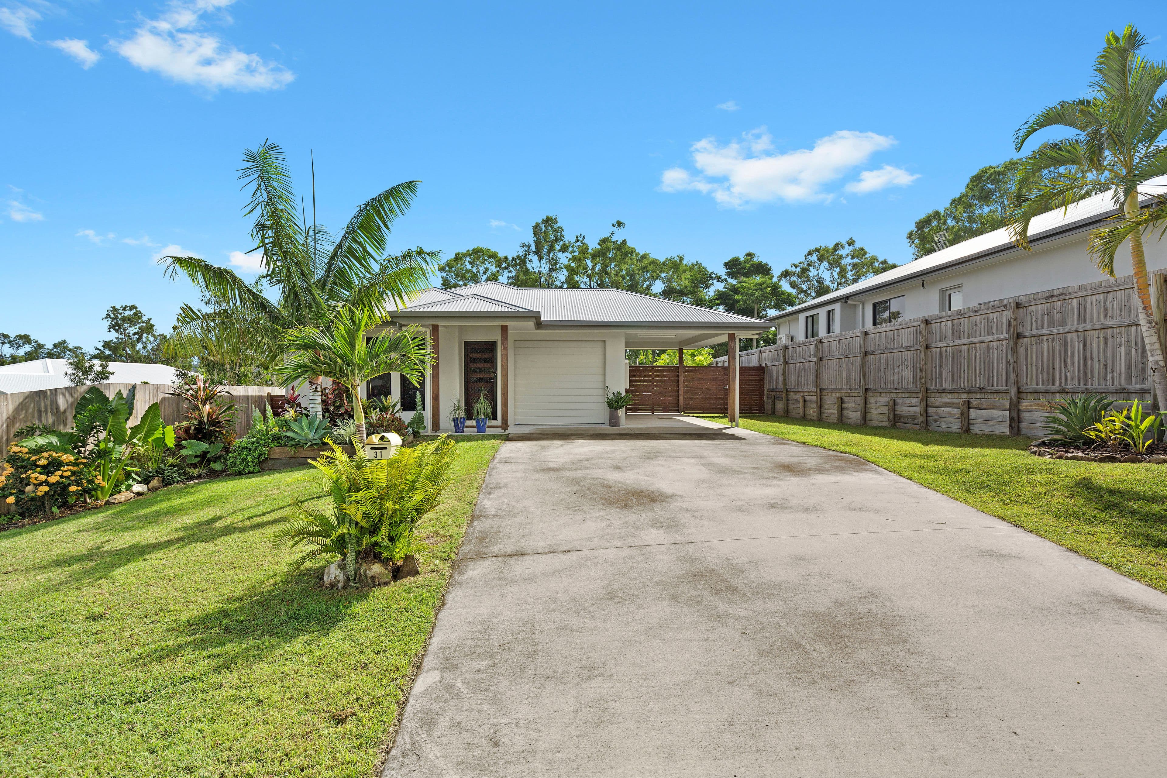 31 Twin Creek Court, Cannonvale QLD 4802, Cannonvale - Thumbnail 2