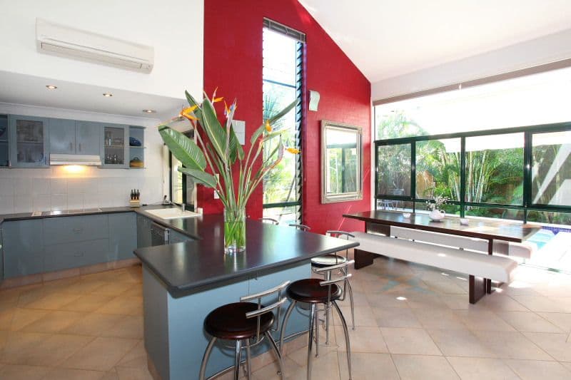 293 Rio Vista Boulevard, MERMAID WATERS QLD 4218, Mermaid Waters - Thumbnail 6