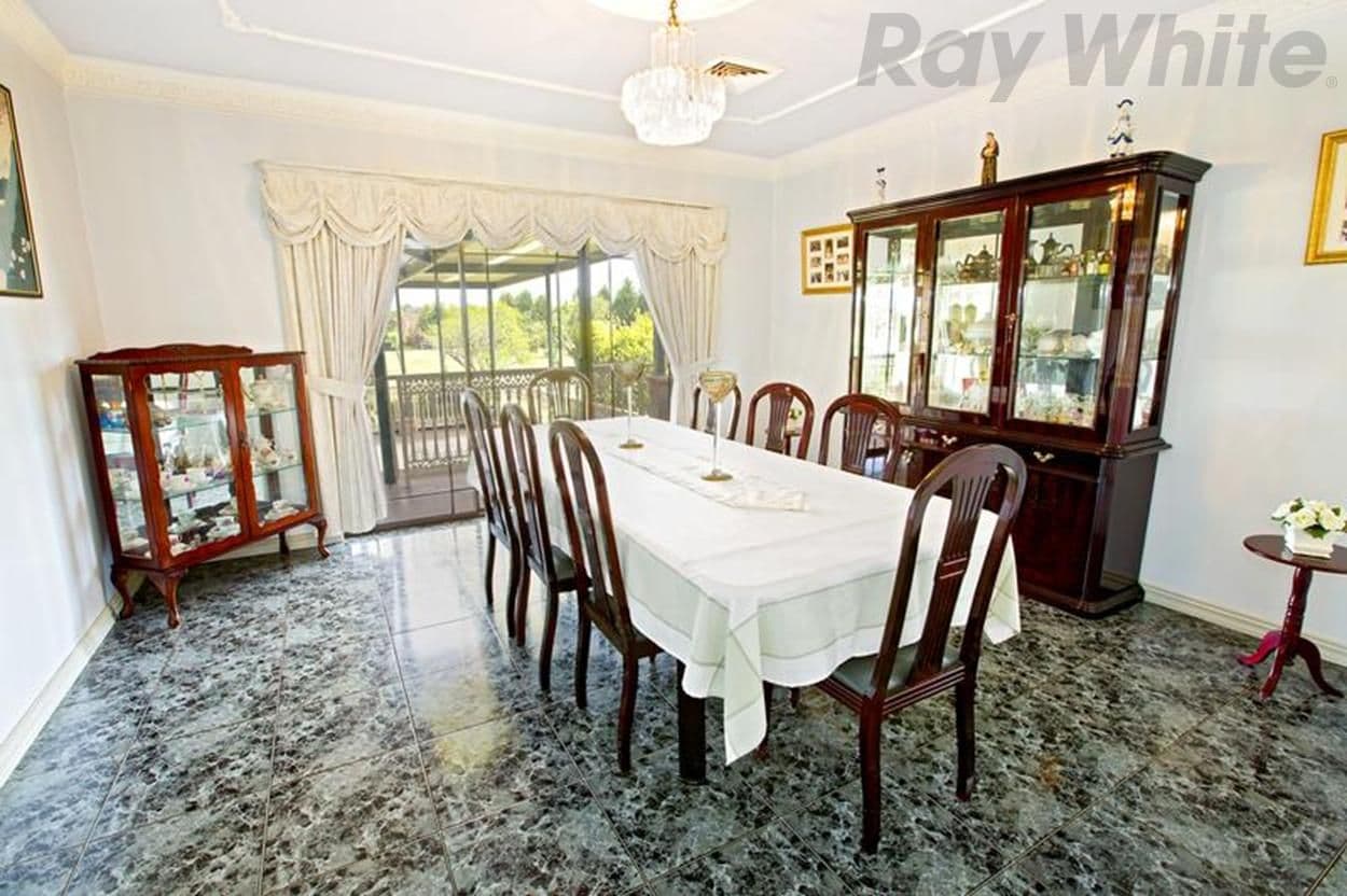 6 Thomas Laycock Place, BRINGELLY NSW 2556, Bringelly - Thumbnail 2