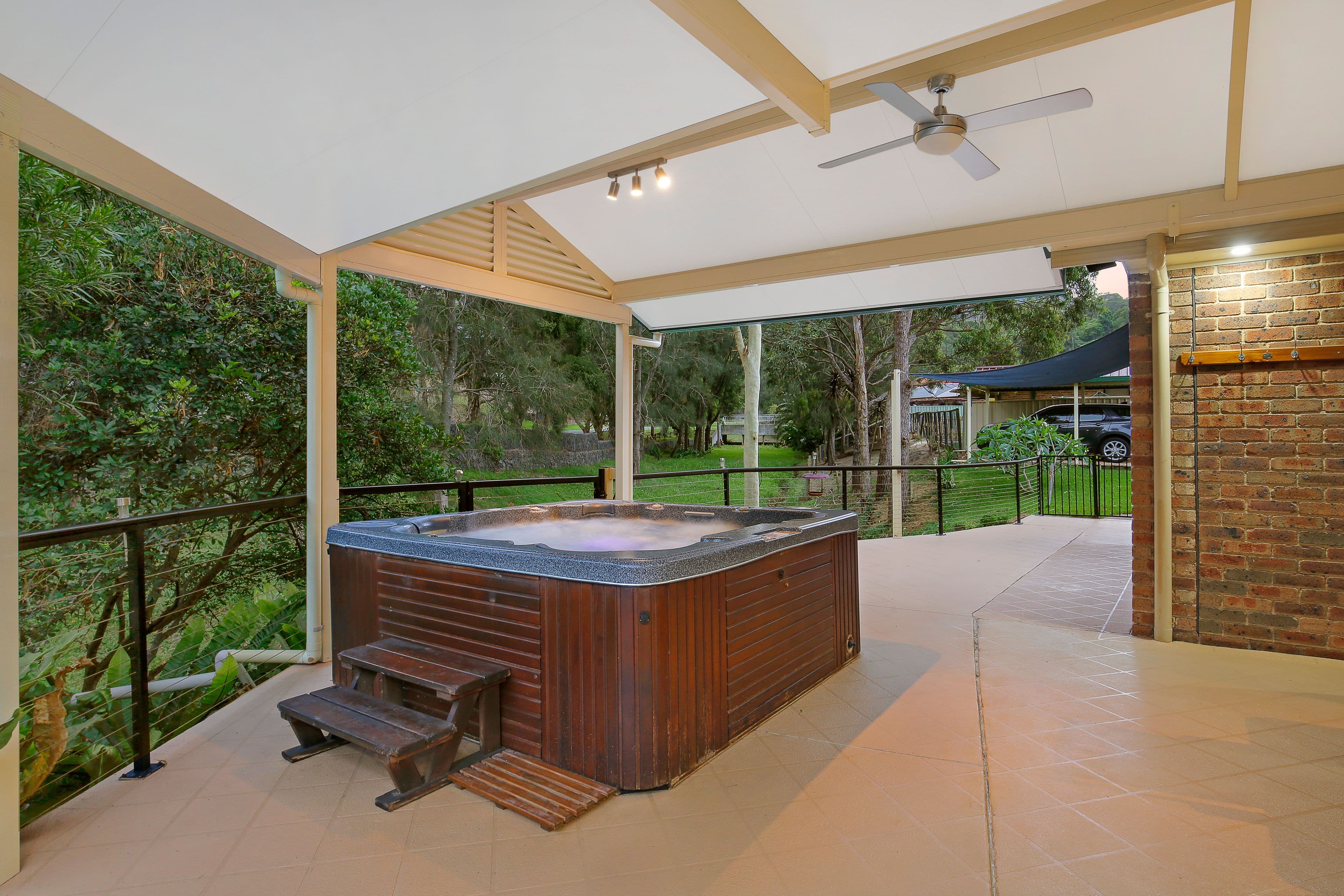 11 Juniper Place, Farmborough Heights - Image 1