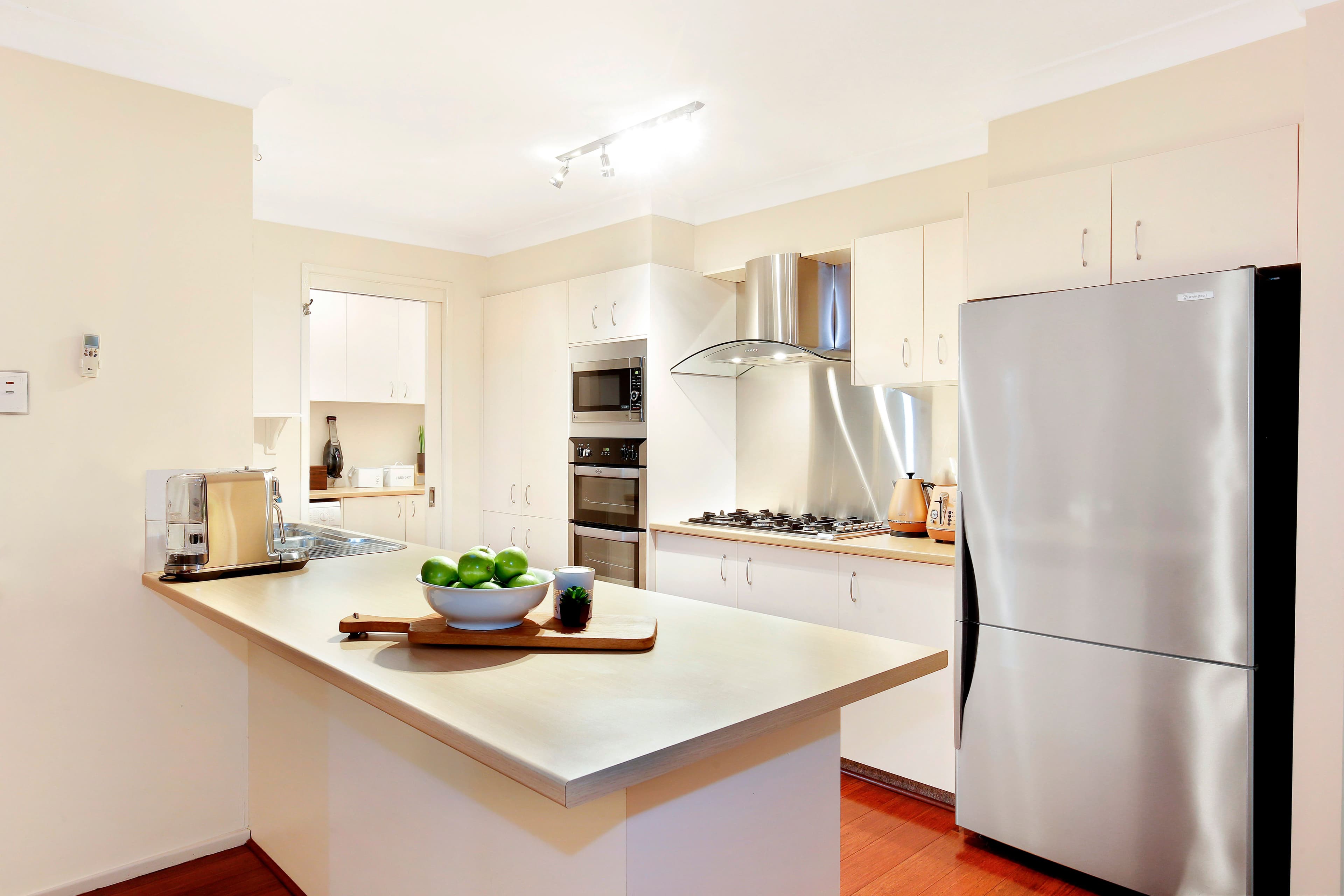 11 Juniper Place, Farmborough Heights - Thumbnail 5