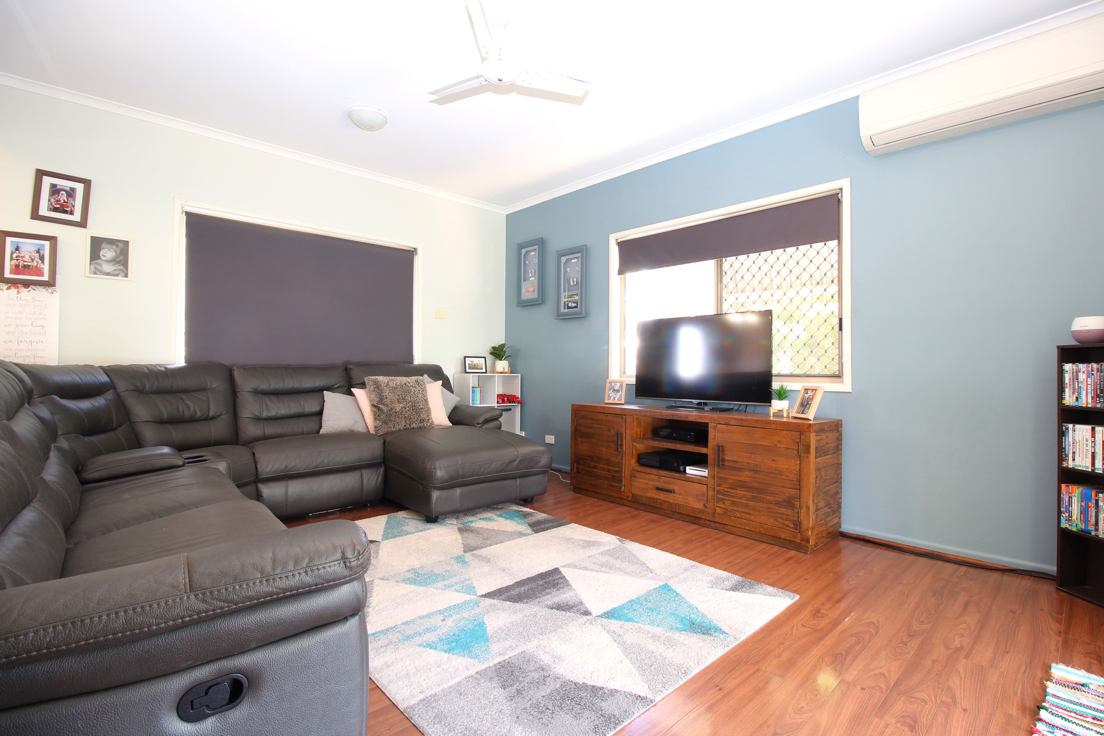 11 Park Avenue, Emerald QLD 4720, Emerald - Thumbnail 2