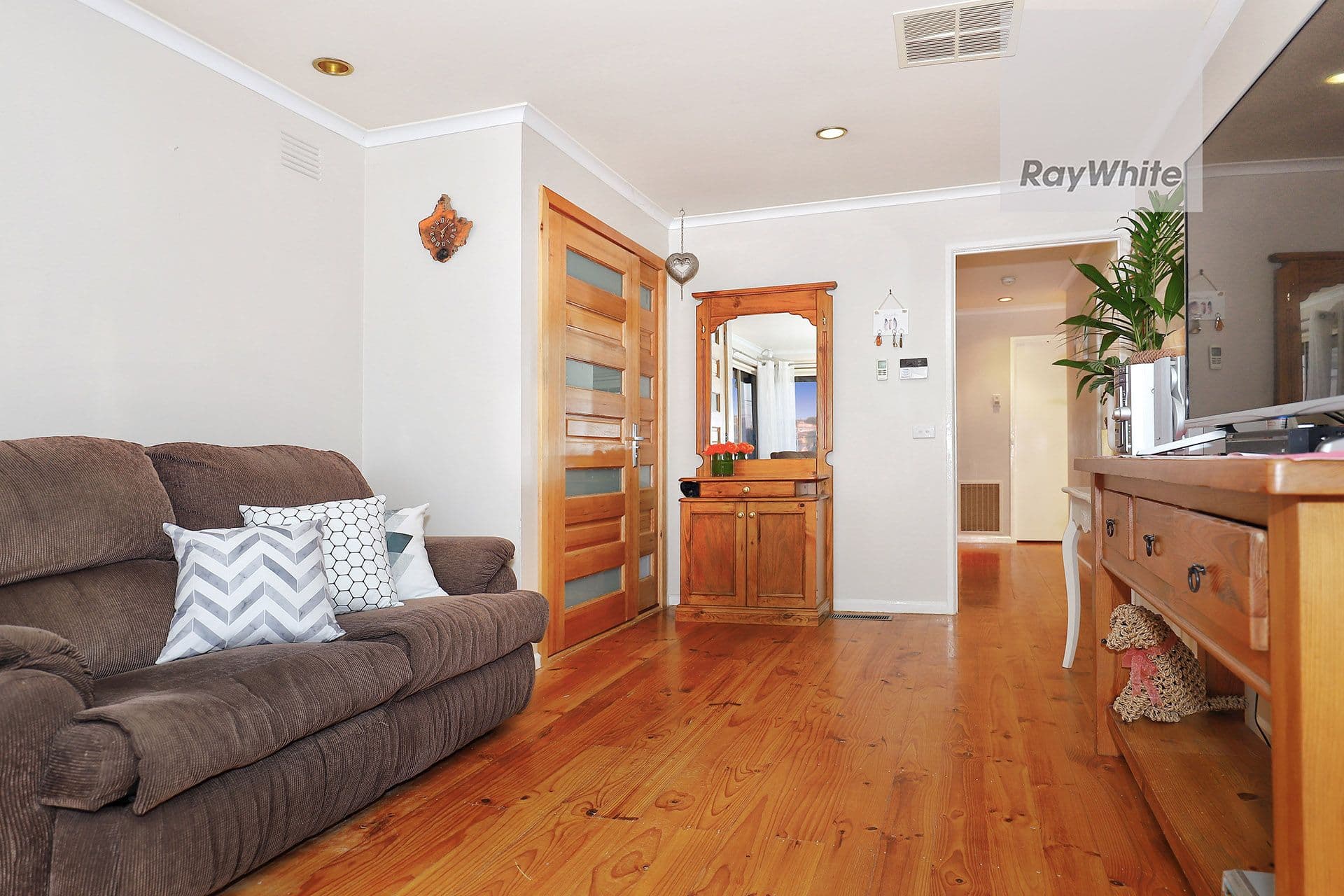 39 Clarke Drive, Gladstone Park VIC 3043, Gladstone Park - Thumbnail 6