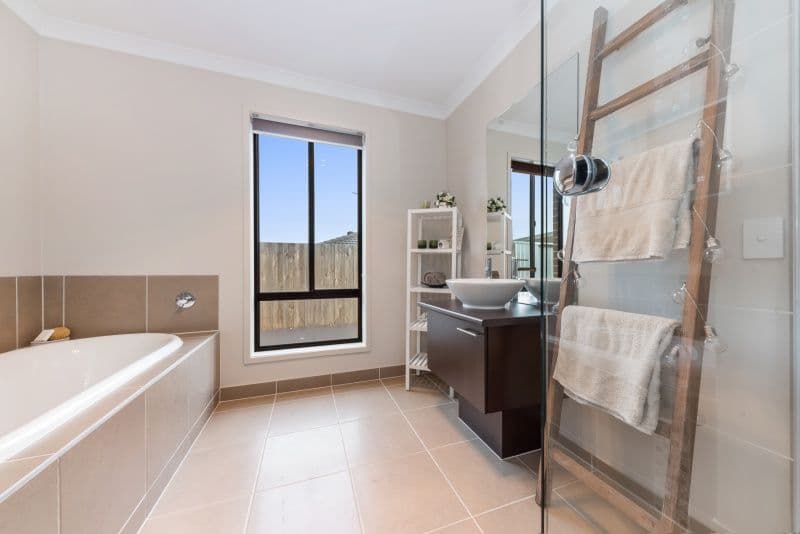 100 Moreillon Boulevard, Bannockburn VIC 3331, Bannockburn - Thumbnail 8