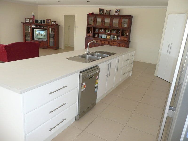 8 Gillmartin Drive, GRIFFITH NSW 2680, Griffith - Thumbnail 4