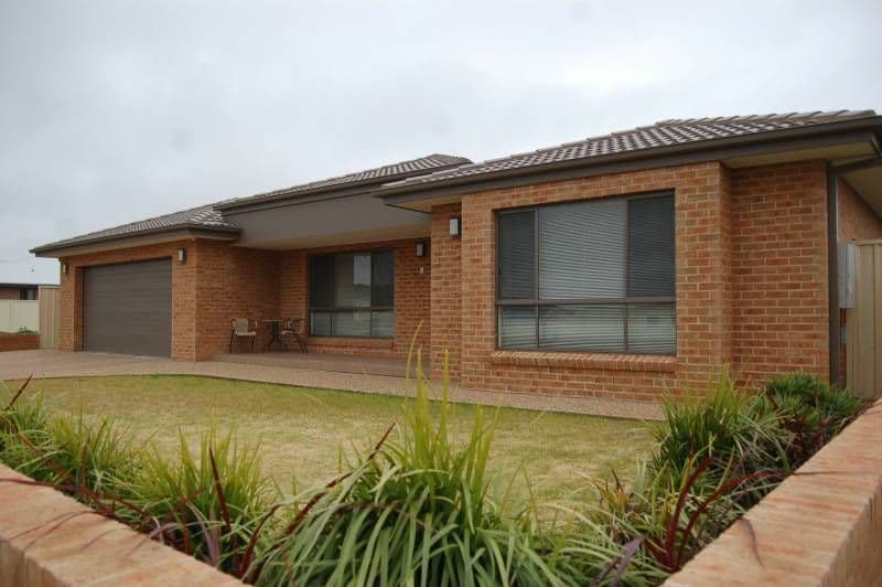 8 Gillmartin Drive, GRIFFITH NSW 2680, Griffith - Thumbnail 7