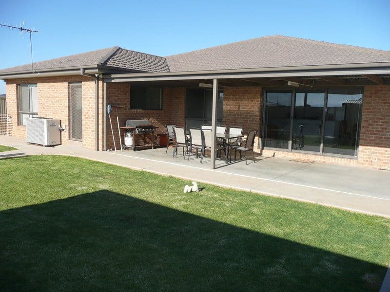 8 Gillmartin Drive, GRIFFITH NSW 2680, Griffith - Thumbnail 8
