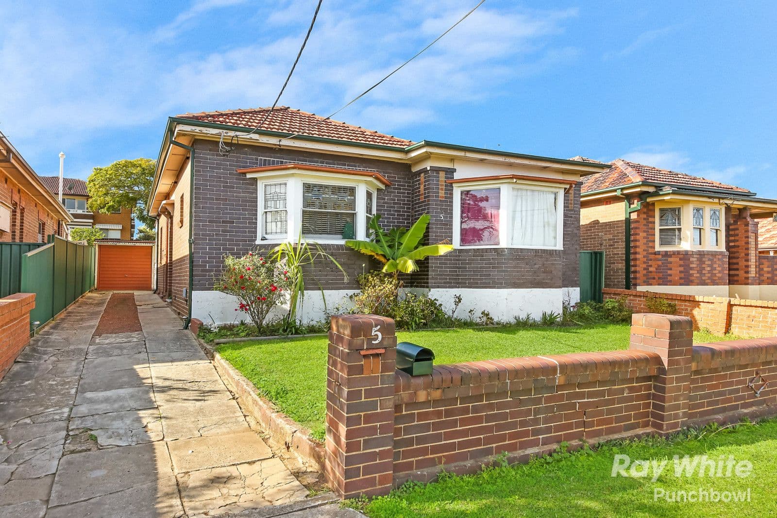 5 Warren Parade, Punchbowl - Image 1