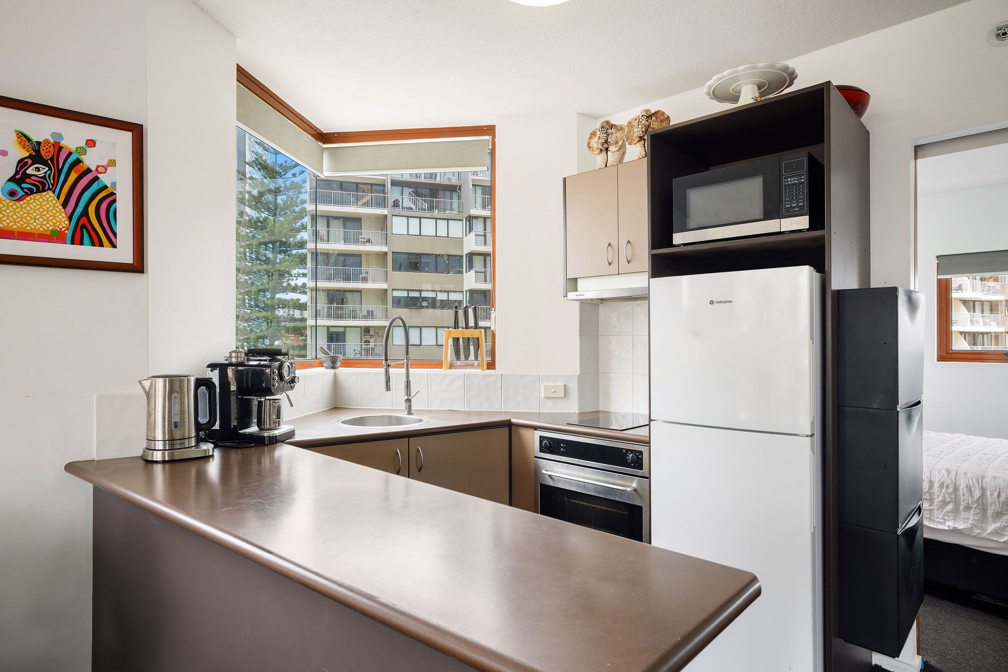 42 Surf Parade, Broadbeach QLD 4218, Broadbeach - Thumbnail 4