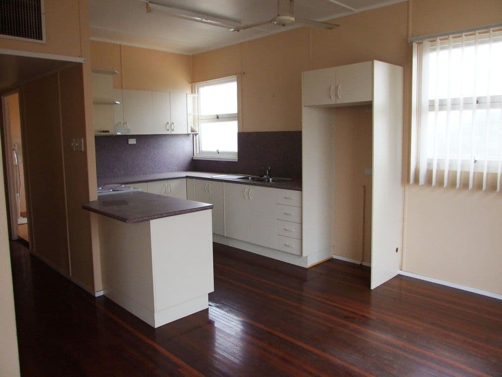 24 Pelican Street, Longreach QLD 4730, Longreach - Thumbnail 4
