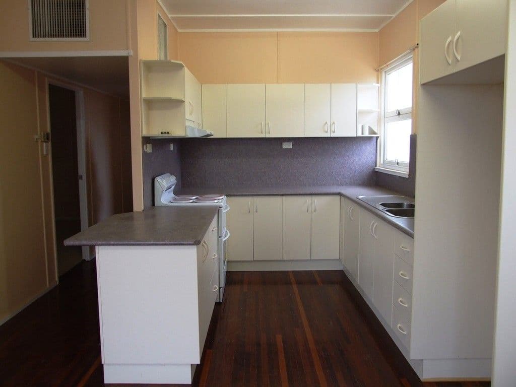 24 Pelican Street, Longreach QLD 4730, Longreach - Thumbnail 5