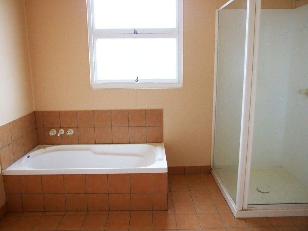 24 Pelican Street, Longreach QLD 4730, Longreach - Thumbnail 6