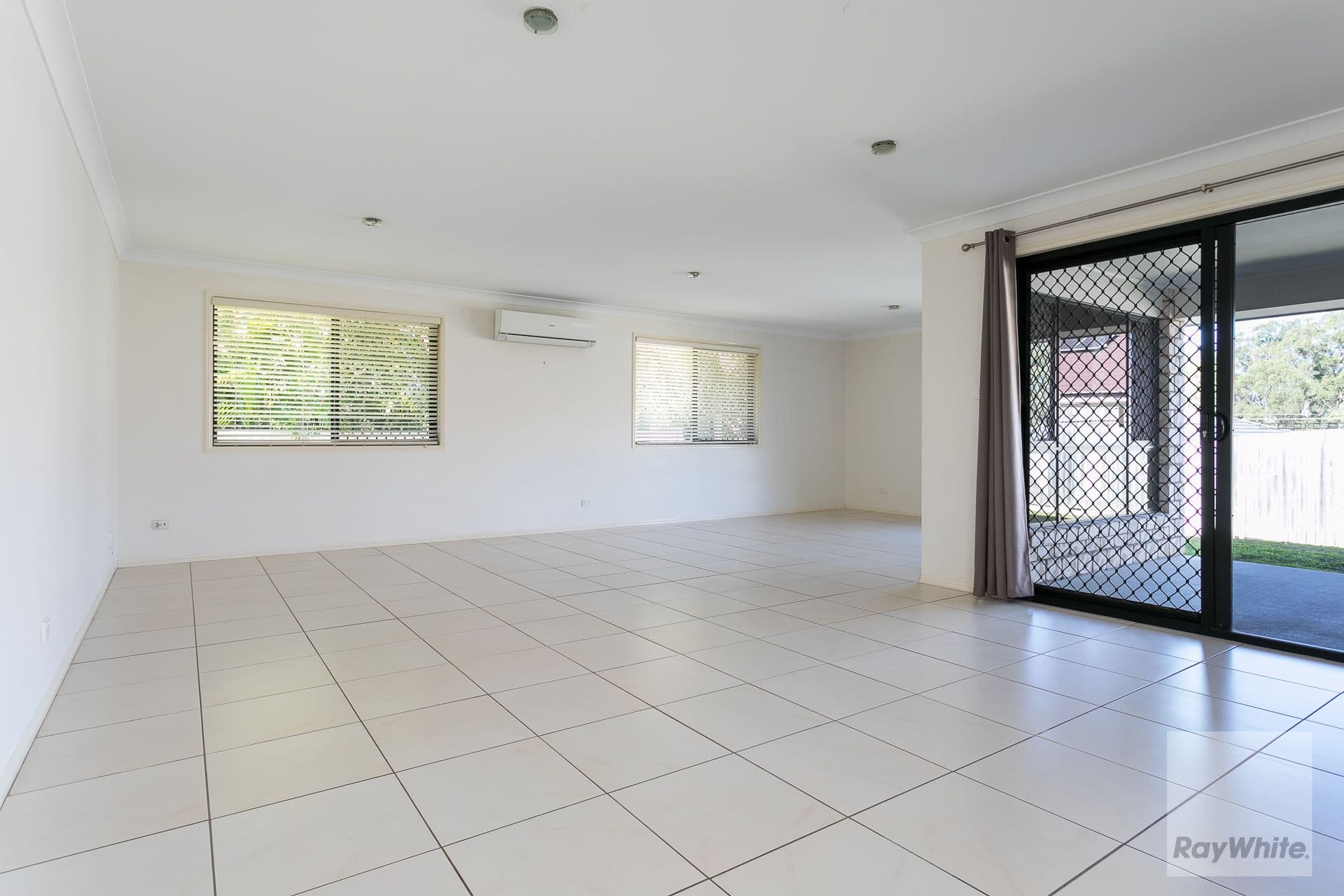 2 Anchor Place, Redland Bay QLD 4165, Redland Bay - Thumbnail 3