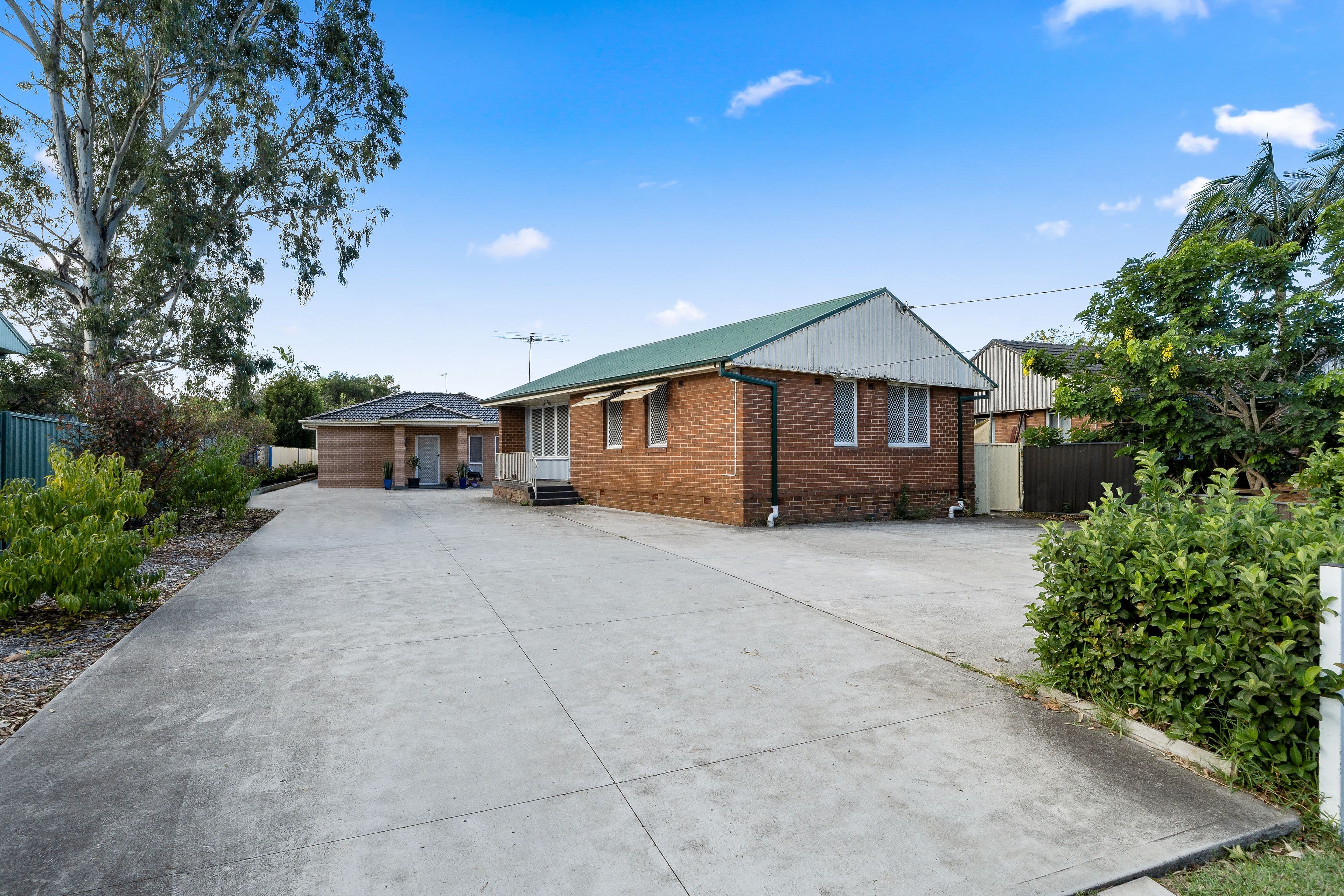 111 Cartwright Avenue, Sadleir NSW 2168, Sadleir - Thumbnail 2