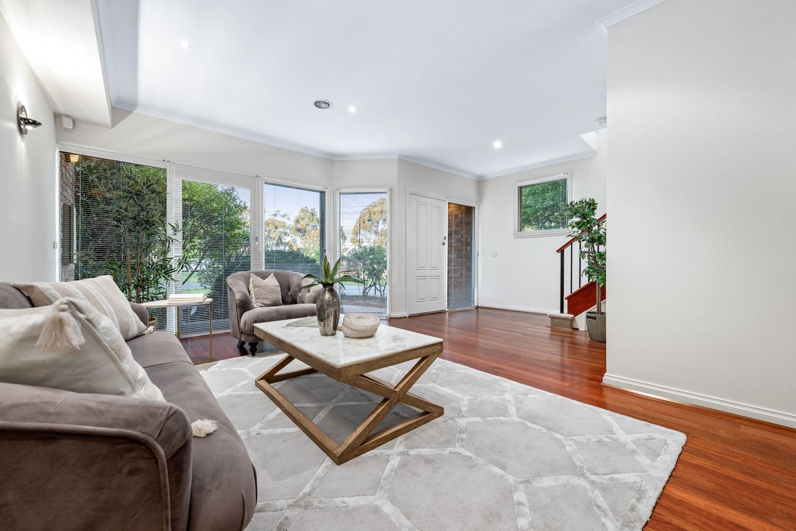35 Herriotts Boulevard, Glen Waverley VIC 3150, Glen Waverley - Thumbnail 2
