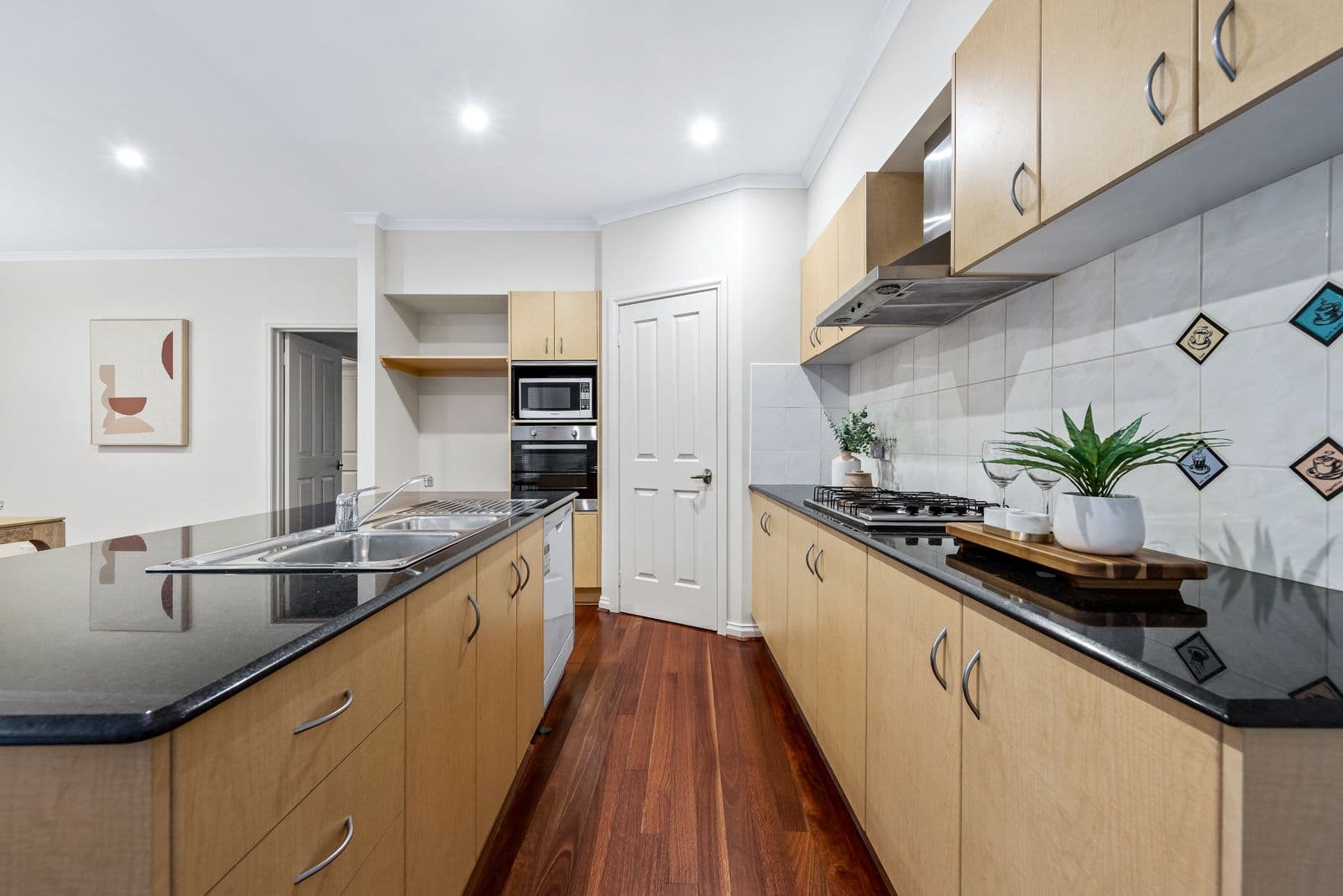 35 Herriotts Boulevard, Glen Waverley VIC 3150, Glen Waverley - Thumbnail 5