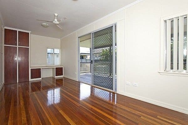43 Madgwick Street, Wynnum QLD 4178, Wynnum - Thumbnail 2
