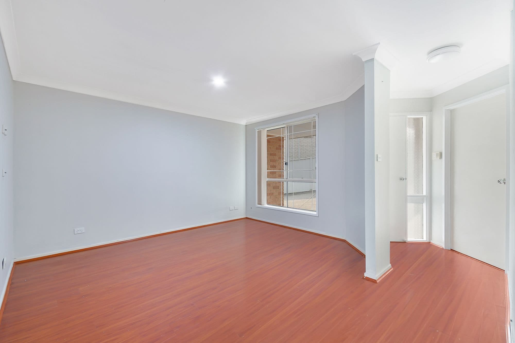 8 Pavo Close, Hinchinbrook - Thumbnail 3