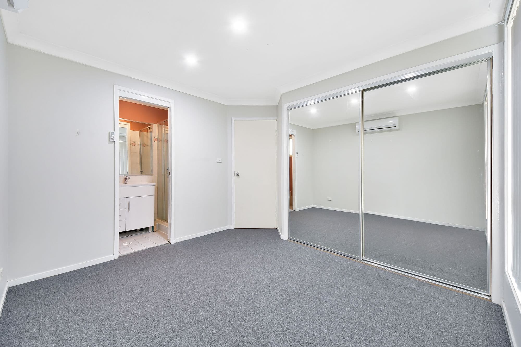 8 Pavo Close, Hinchinbrook - Thumbnail 8