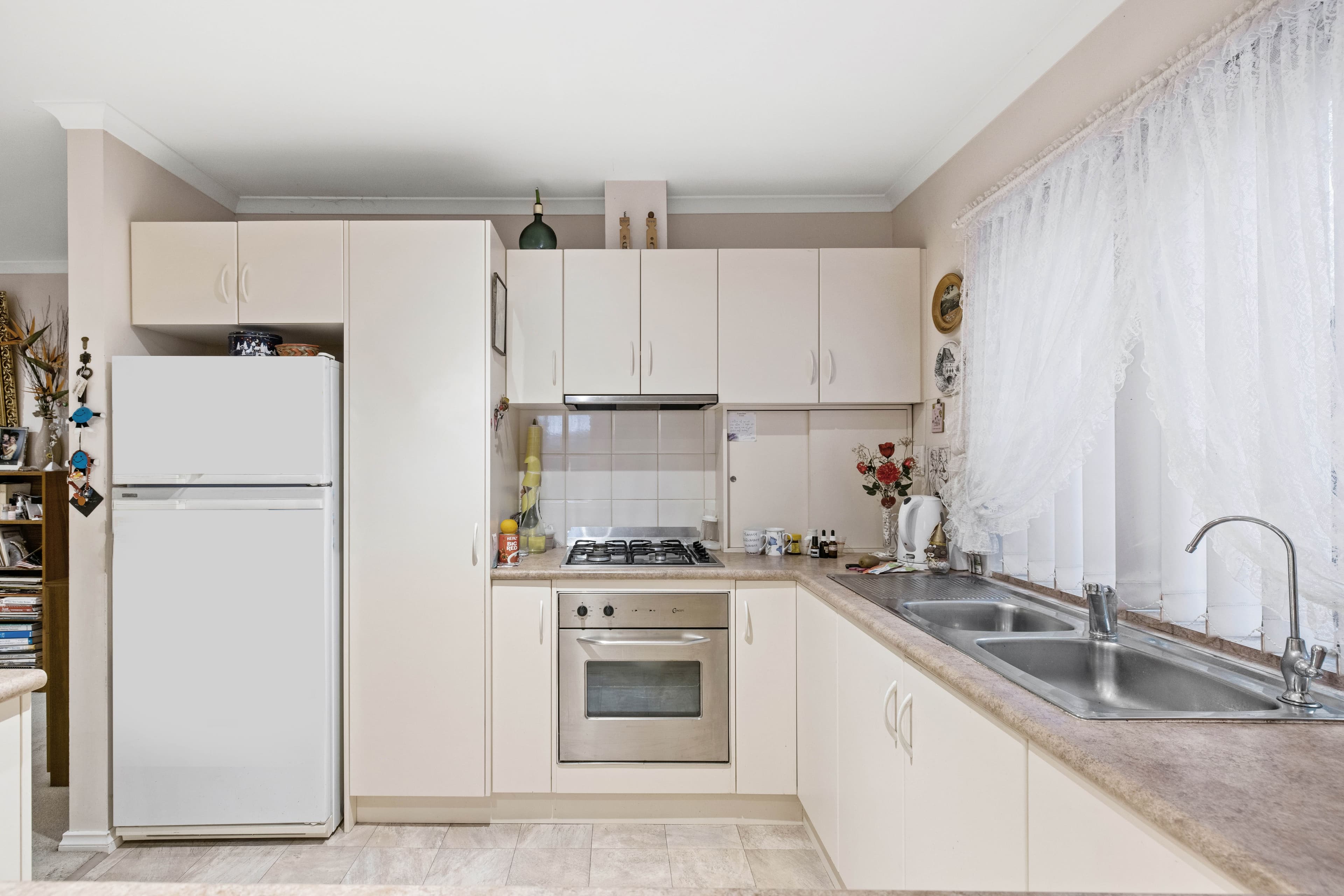 13B White Crescent, Seacombe Gardens SA 5047, Seacombe Gardens - Thumbnail 3