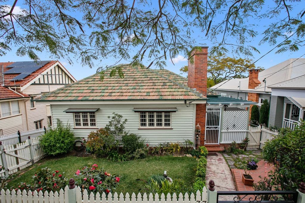 33 Percival Terrace, Holland Park QLD 4121, Holland Park - Image 1