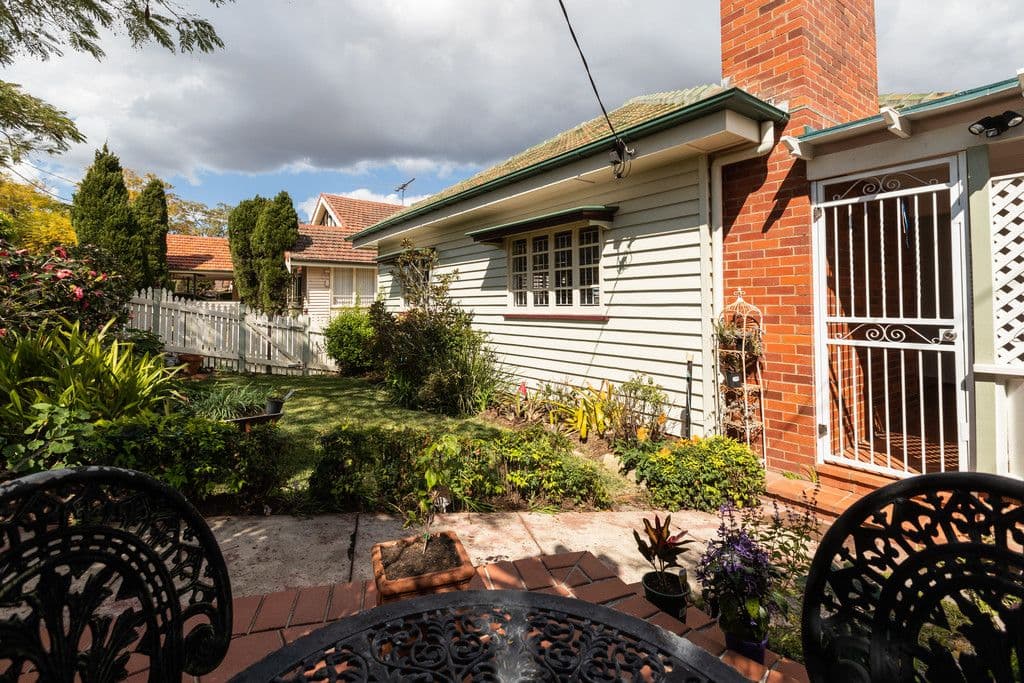 33 Percival Terrace, Holland Park QLD 4121, Holland Park - Thumbnail 4