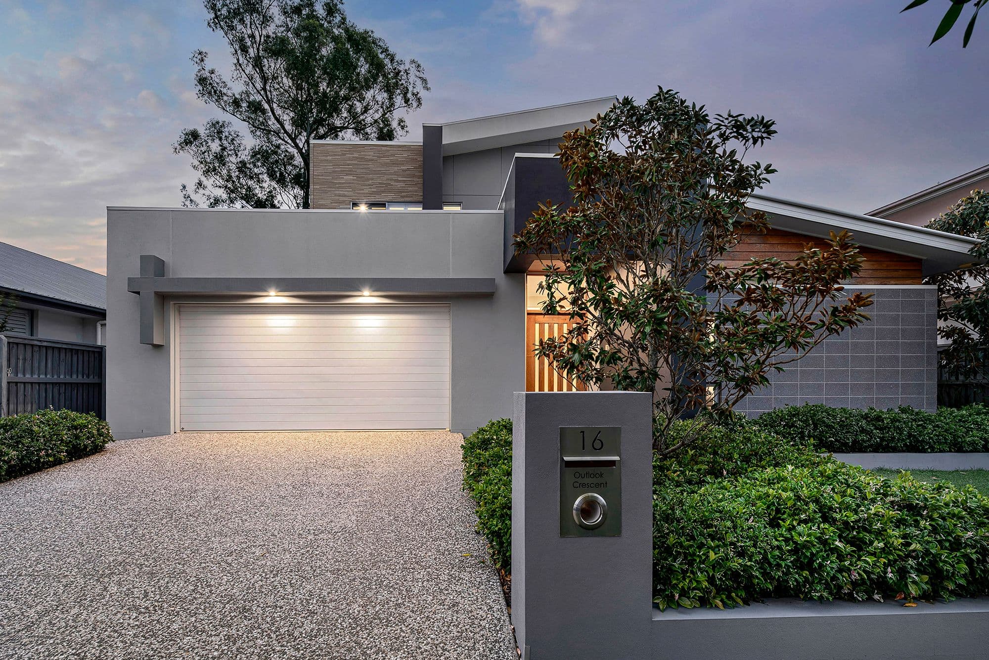 16 Outlook Crescent, Bridgeman Downs QLD 4035, Bridgeman Downs - Thumbnail 2