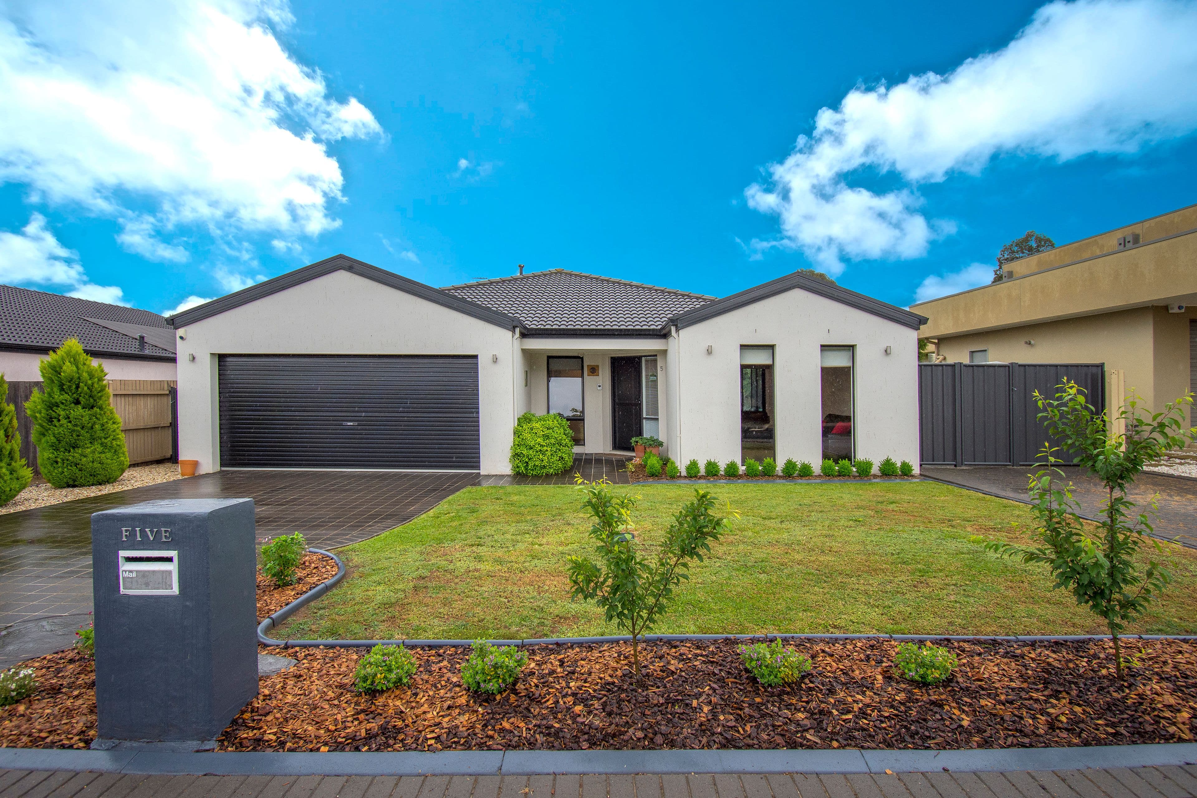 5 Splayd Close, Dunlop ACT 2615, Dunlop - Image 1