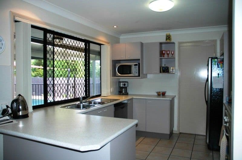 2 Warrego Crescent, MURRUMBA DOWNS QLD 4503, Murrumba Downs - Thumbnail 2