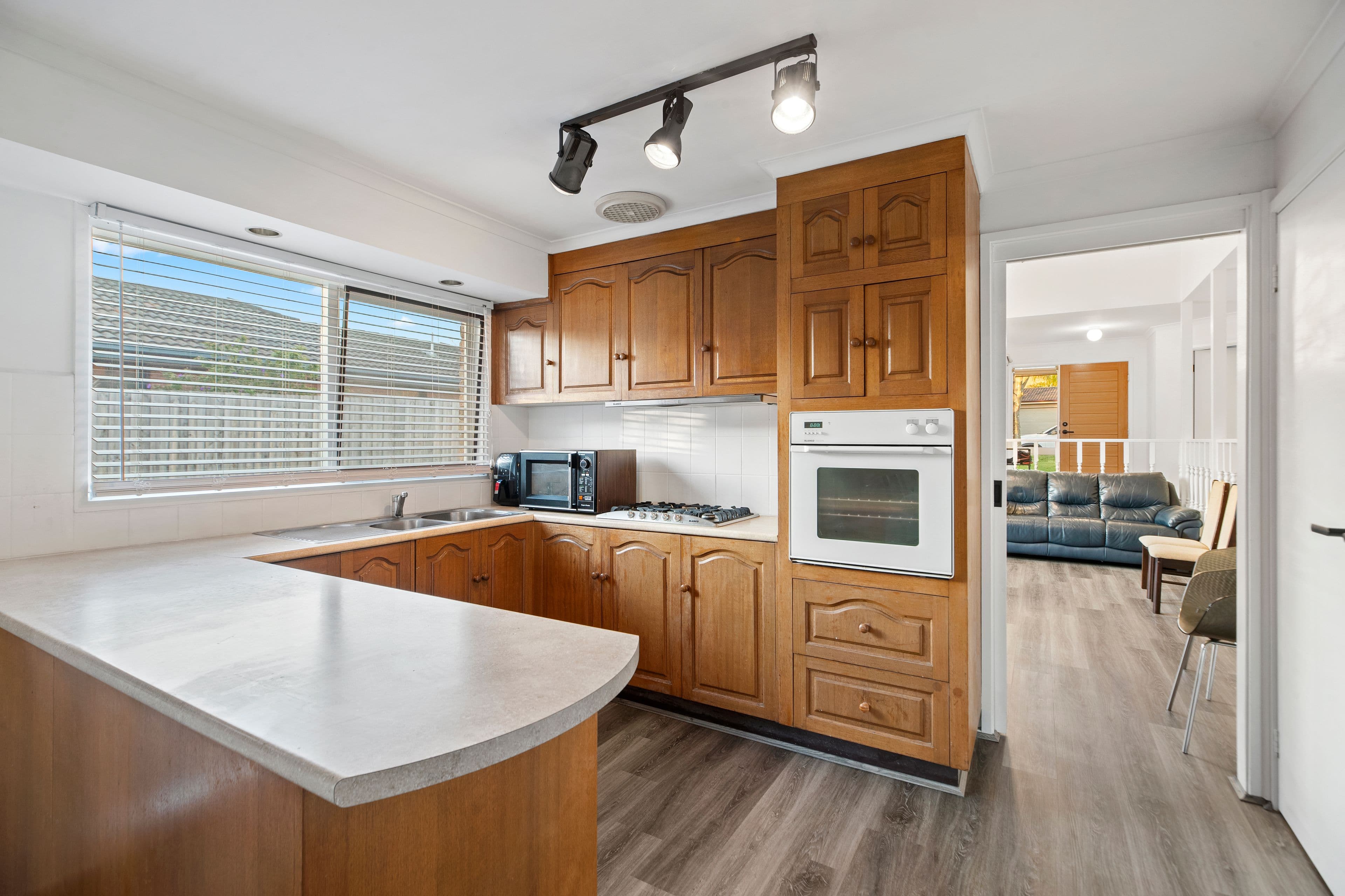 23 Erie Avenue, Rowville VIC 3178, Rowville - Thumbnail 4